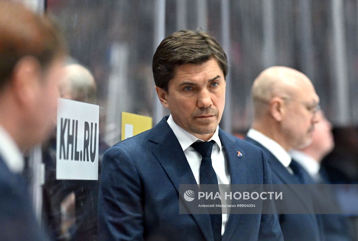 Хоккей. КХЛ. Матч "Авангард" - "Локомотив"