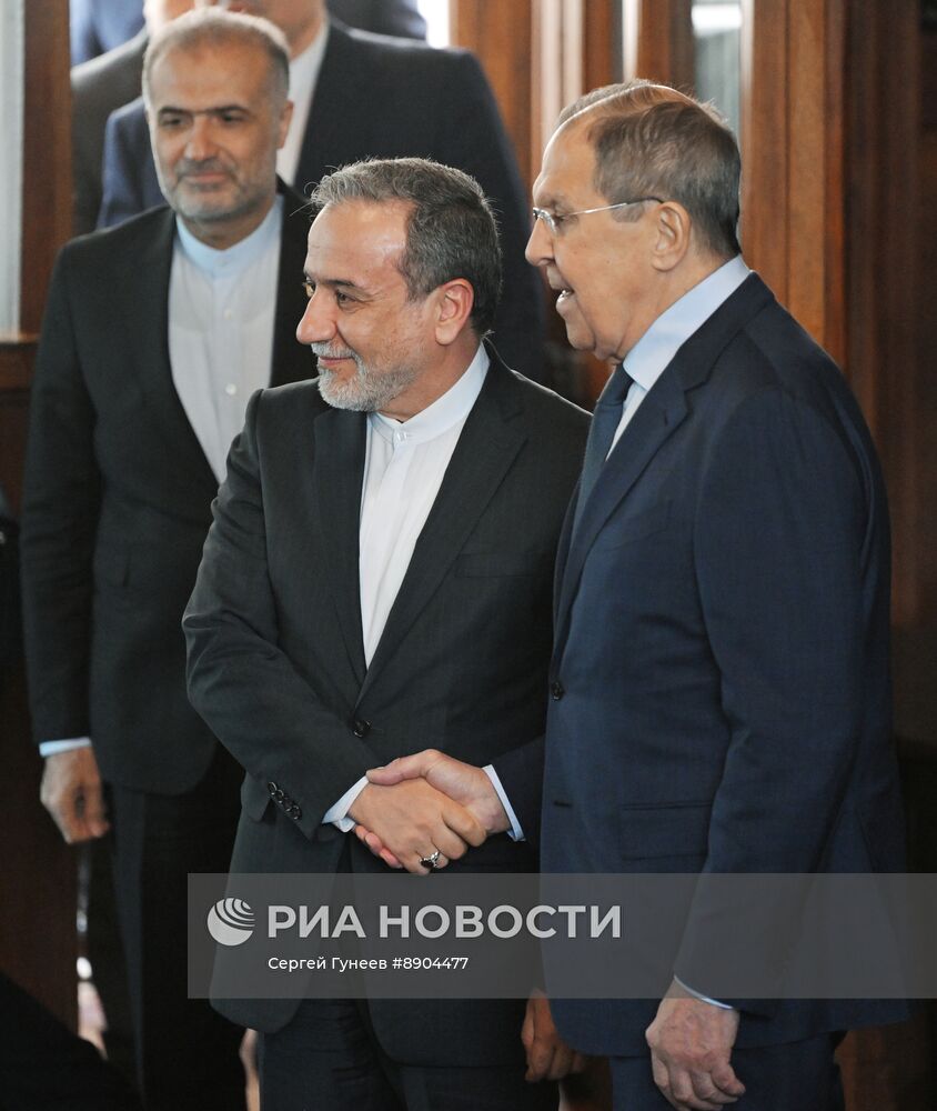 Встреча глав МИД РФ и Ирана С. Лаврова и А. Аракчи