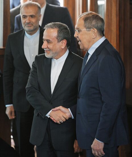 Встреча глав МИД РФ и Ирана С. Лаврова и А. Аракчи