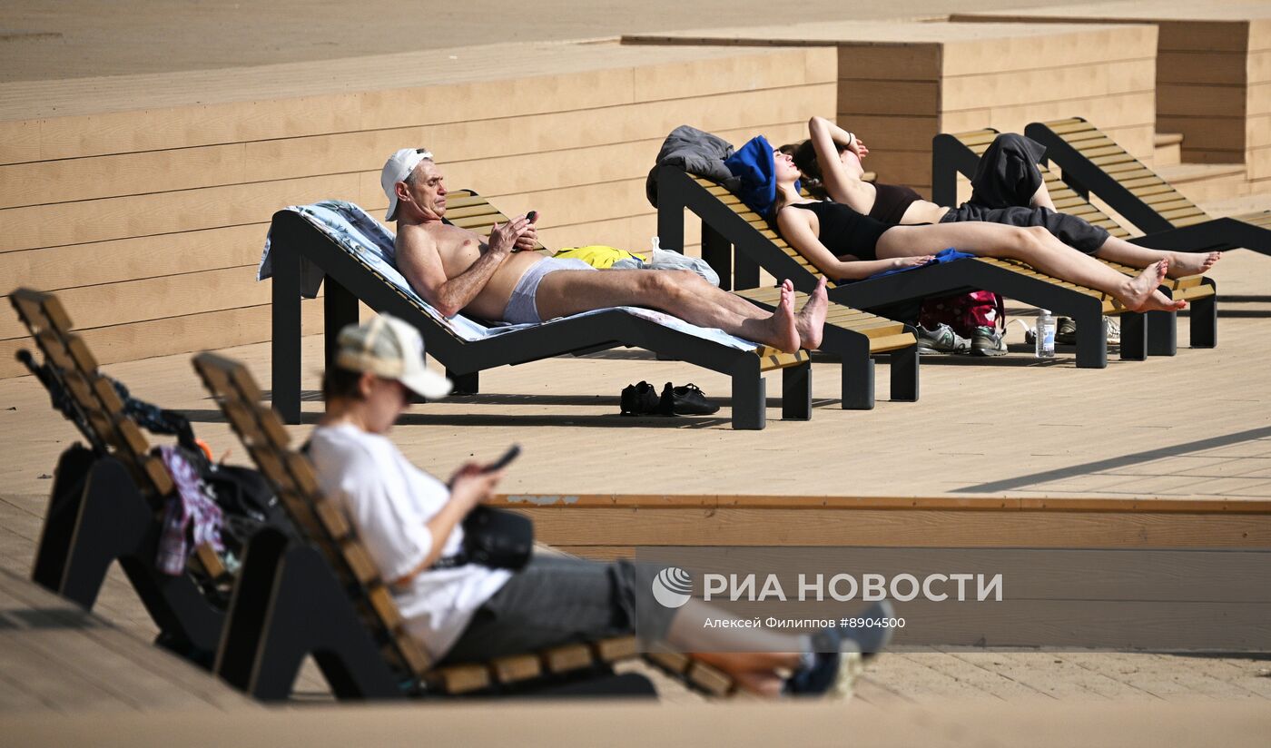 Теплая погода в Москве и Подмосковье