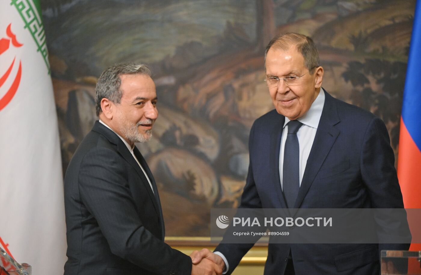 Встреча глав МИД РФ и Ирана С. Лаврова и А. Аракчи