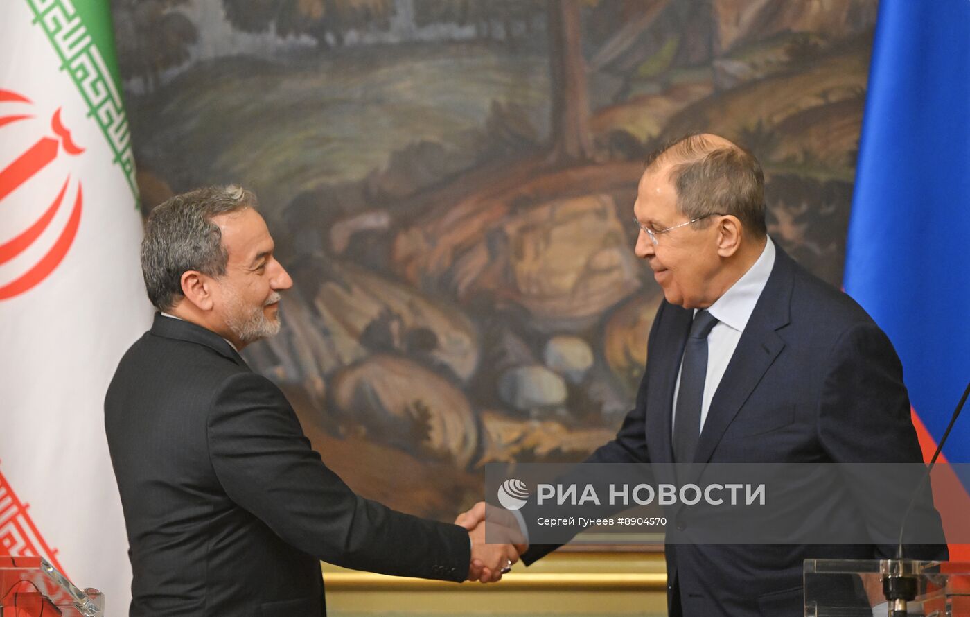Встреча глав МИД РФ и Ирана С. Лаврова и А. Аракчи