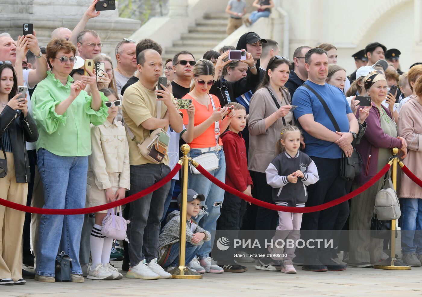 Первая в этом сезоне церемония развода пеших и конных караулов Президентского полка