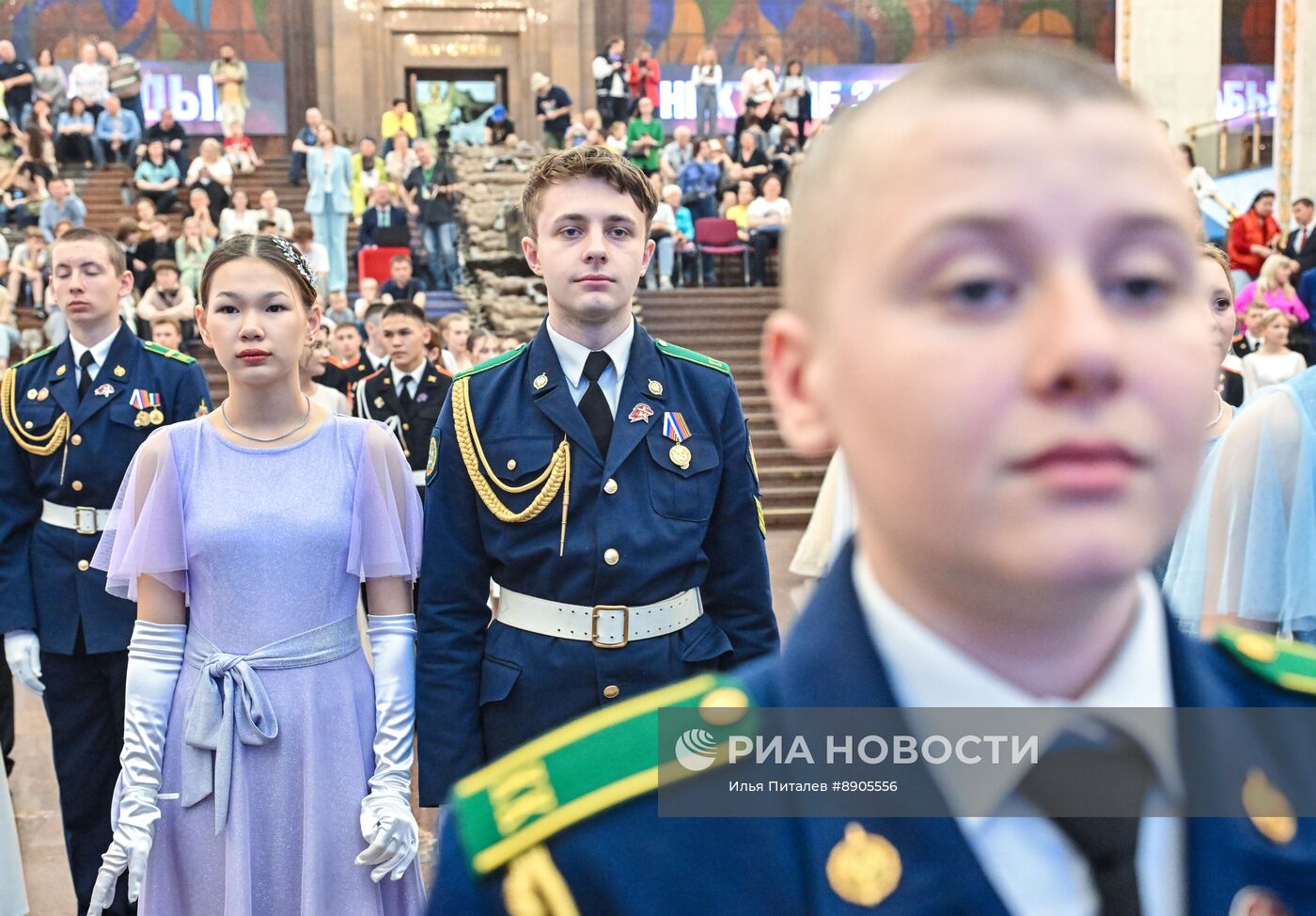 Кадетский бал в Музее Победы в Москве