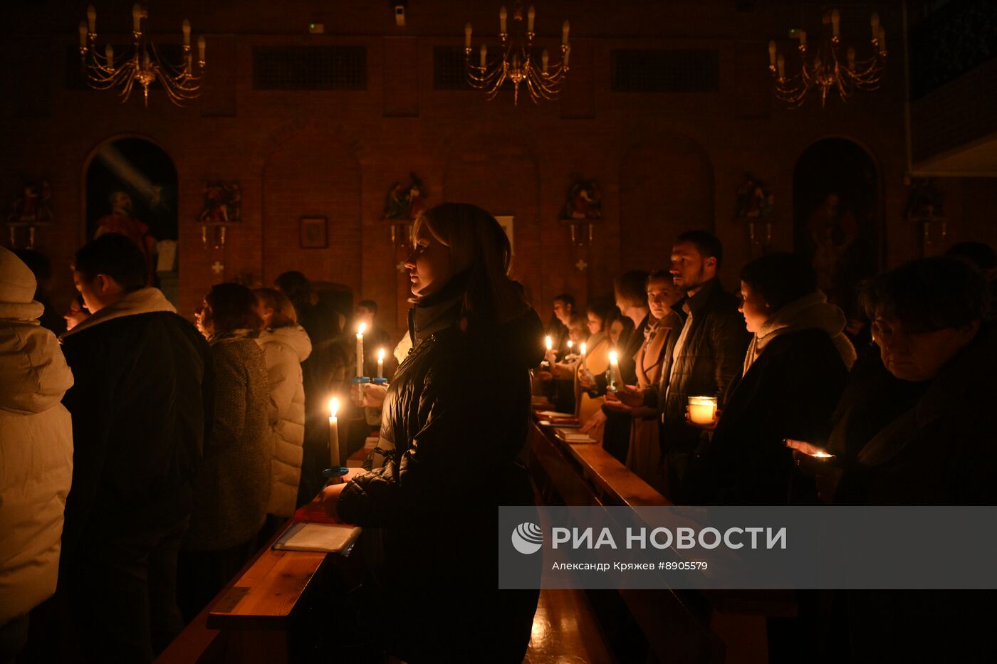 Празднование католической Пасхи в России