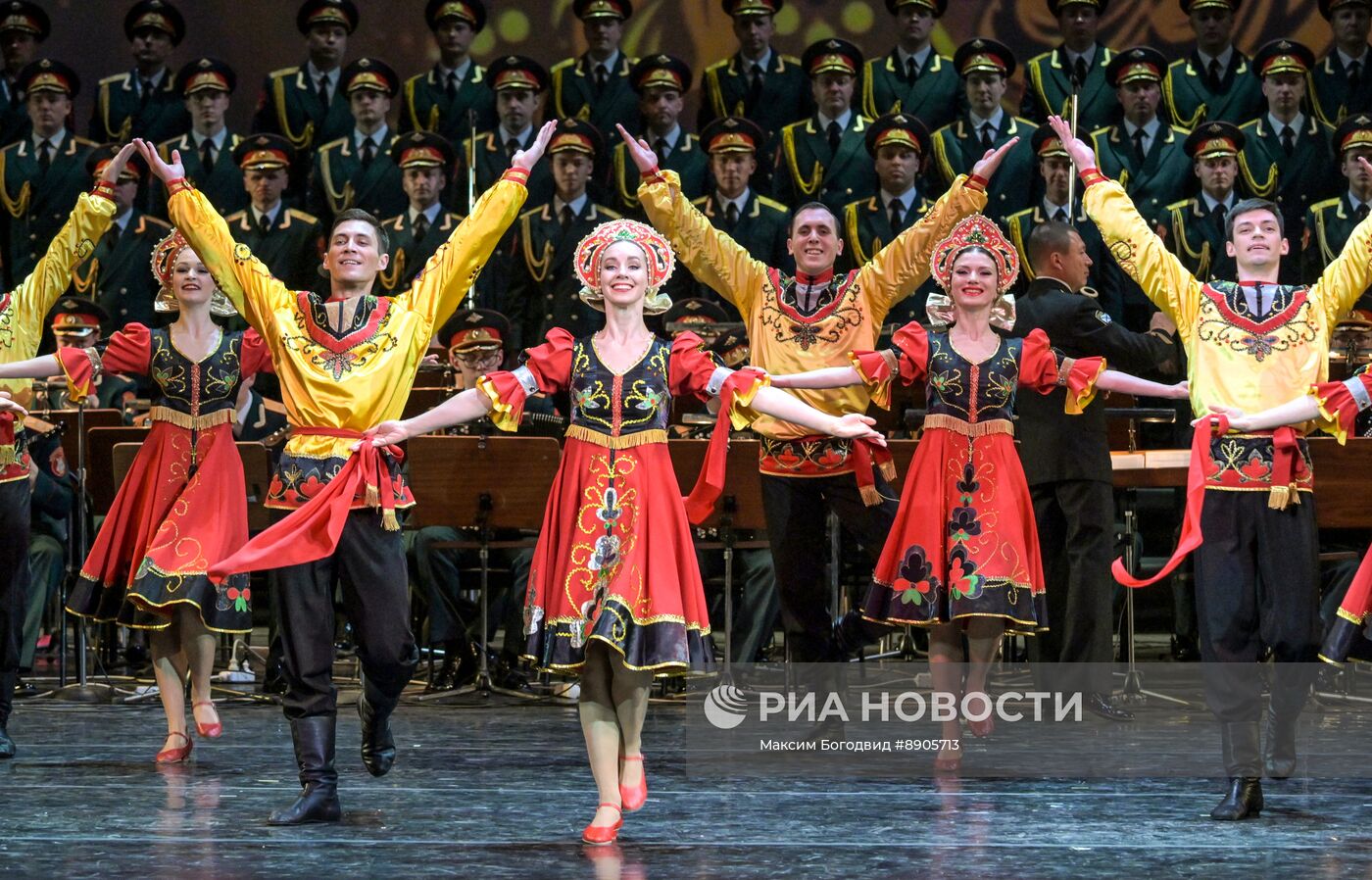 Гала-концерт фестиваля "Во имя жизни" в Казани