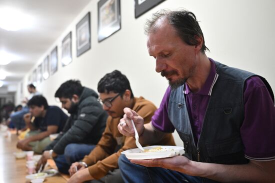 Благотворительные обеды Индийского национального культурного центра "Сита"