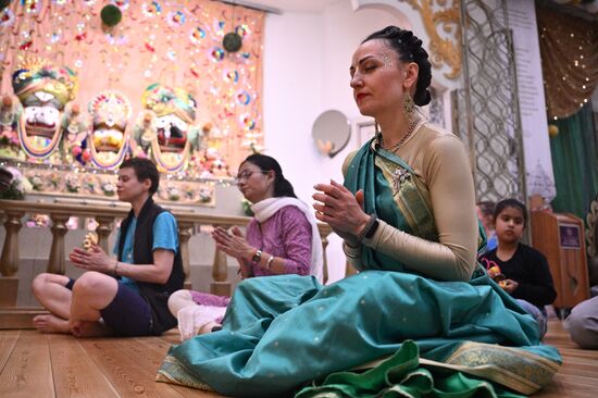 Благотворительные обеды Индийского национального культурного центра "Сита"