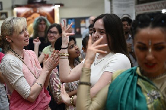 Благотворительные обеды Индийского национального культурного центра "Сита"