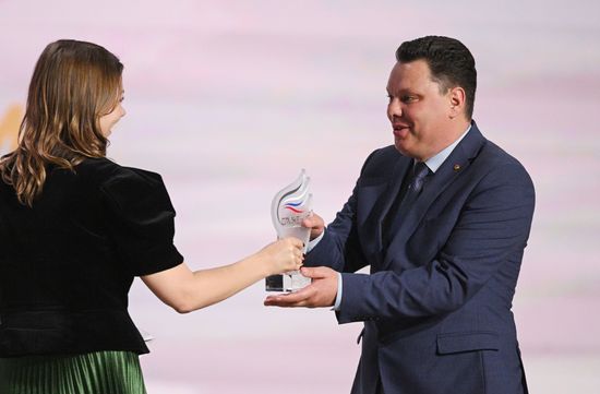 Награждение лауреатов премии "Служение"