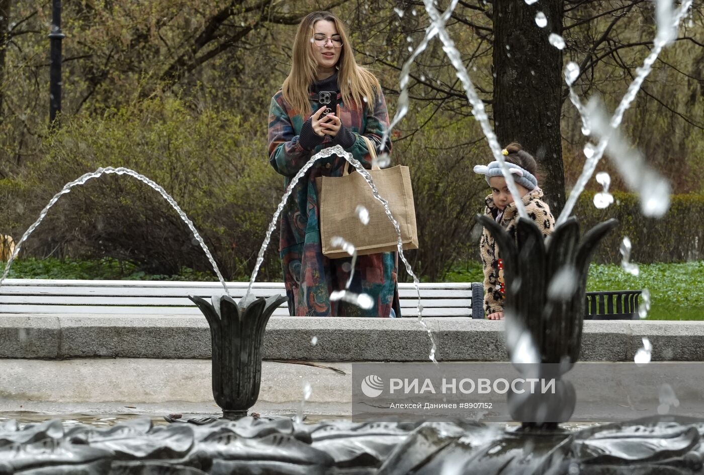 Открытие сезона фонтанов в Санкт-Петербурге