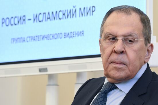Глава МИД РФ С. Лавров выступил на встрече ГСВ "Россия - Исламский мир" с послами стран ОИС