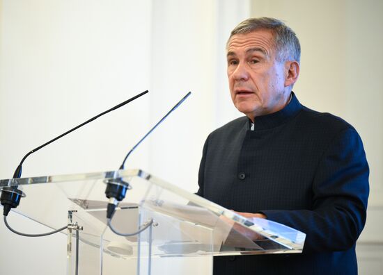 Глава МИД РФ С. Лавров выступил на встрече ГСВ "Россия - Исламский мир" с послами стран ОИС