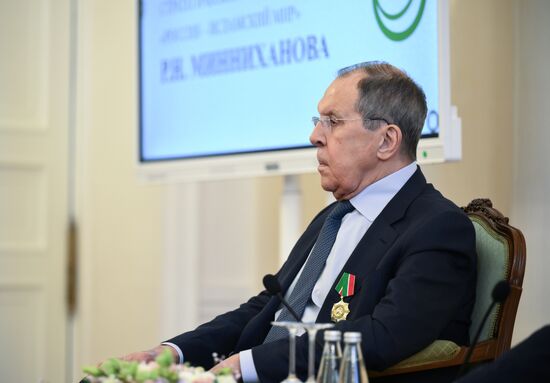 Глава МИД РФ С. Лавров выступил на встрече ГСВ "Россия - Исламский мир" с послами стран ОИС