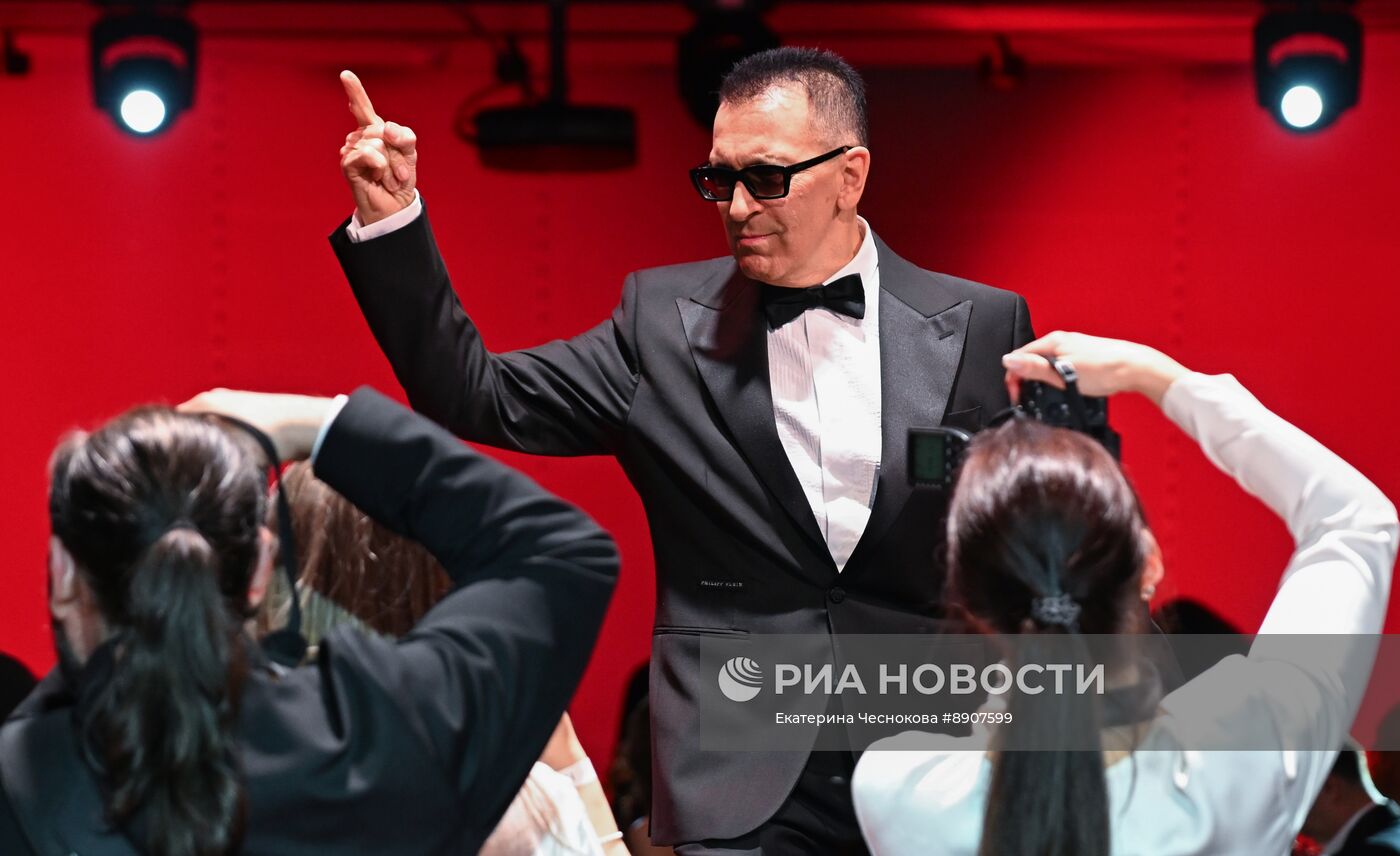 Ежегодная премия "Женщина года"