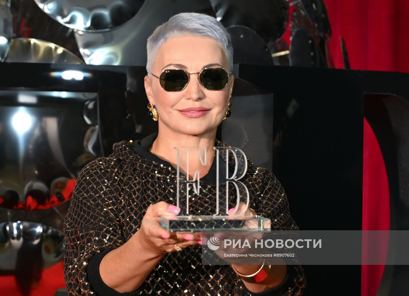 Ежегодная премия "Женщина года"