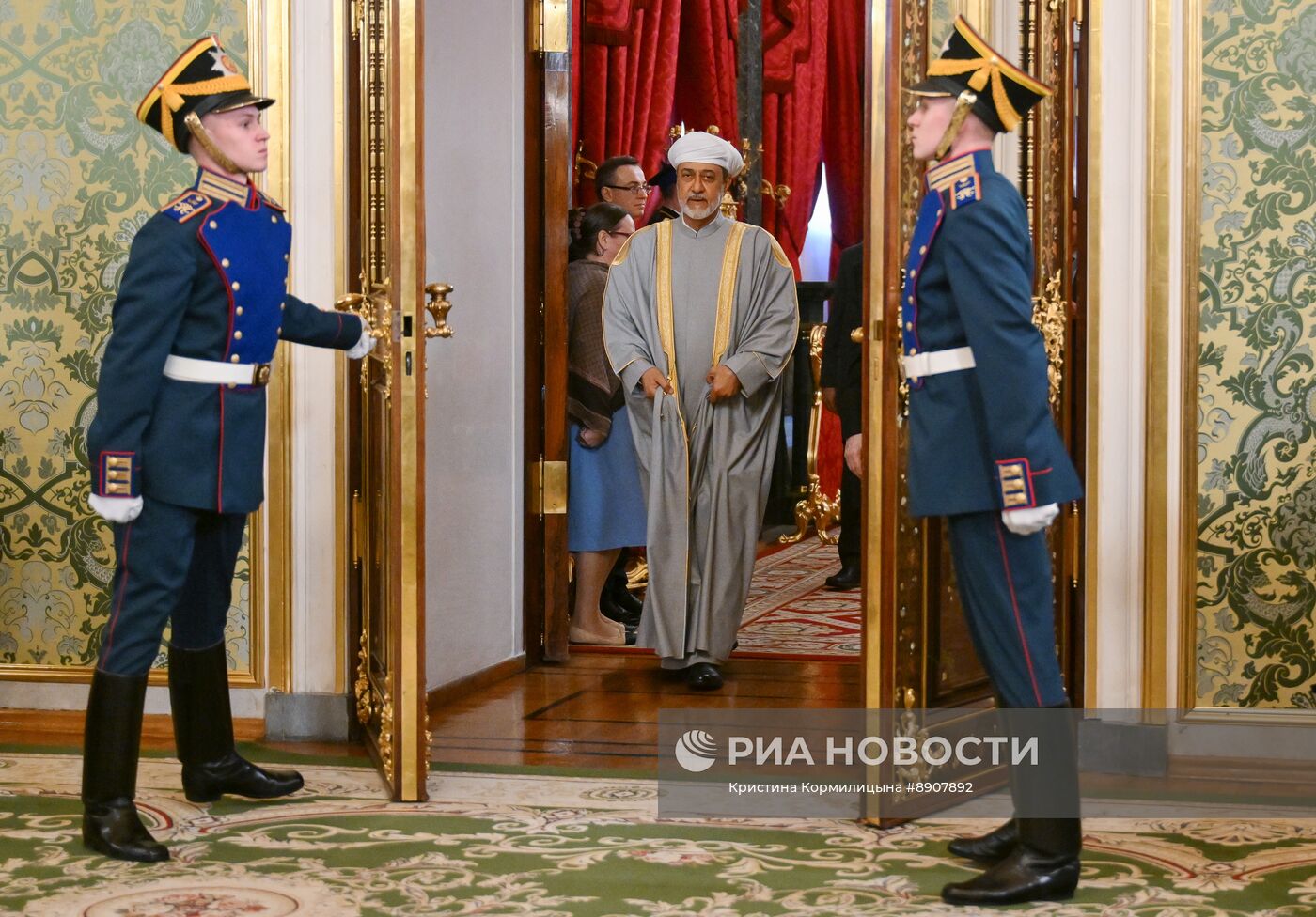 Президент Владимир Путин встретился с султаном Омана Хейсамом бен Тареком Аль Саидом