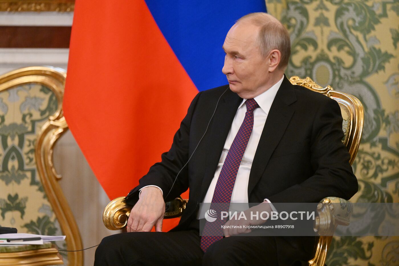 Президент Владимир Путин встретился с султаном Омана Хейсамом бен Тареком Аль Саидом