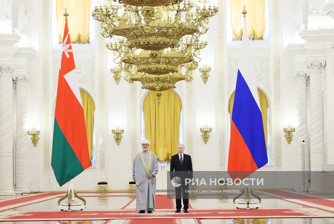 Президент Владимир Путин встретился с султаном Омана Хейсамом бен Тареком Аль Саидом