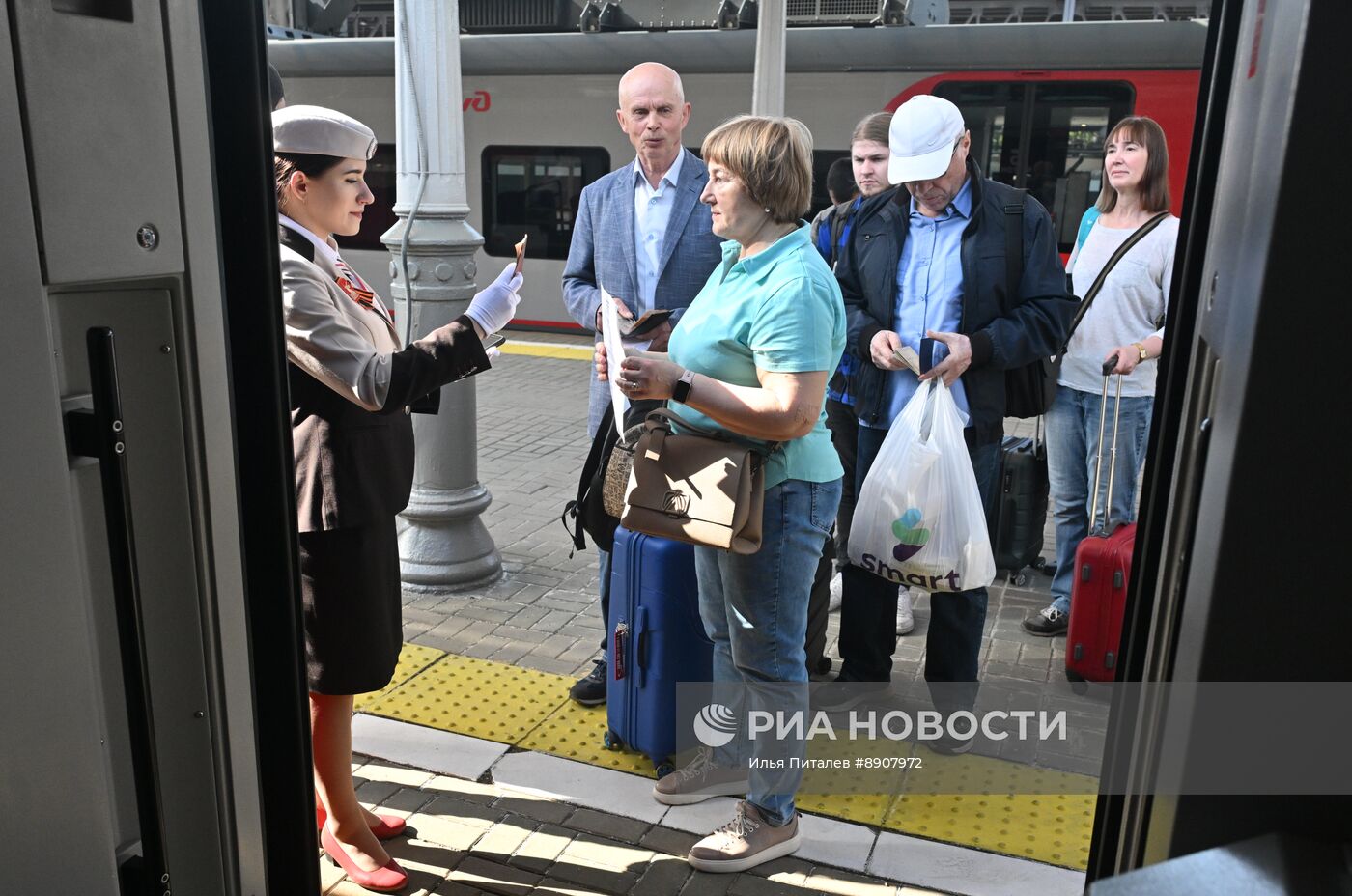 Запуск международного поезда "Ласточка" Москва – Минск к 80-летию Победы
