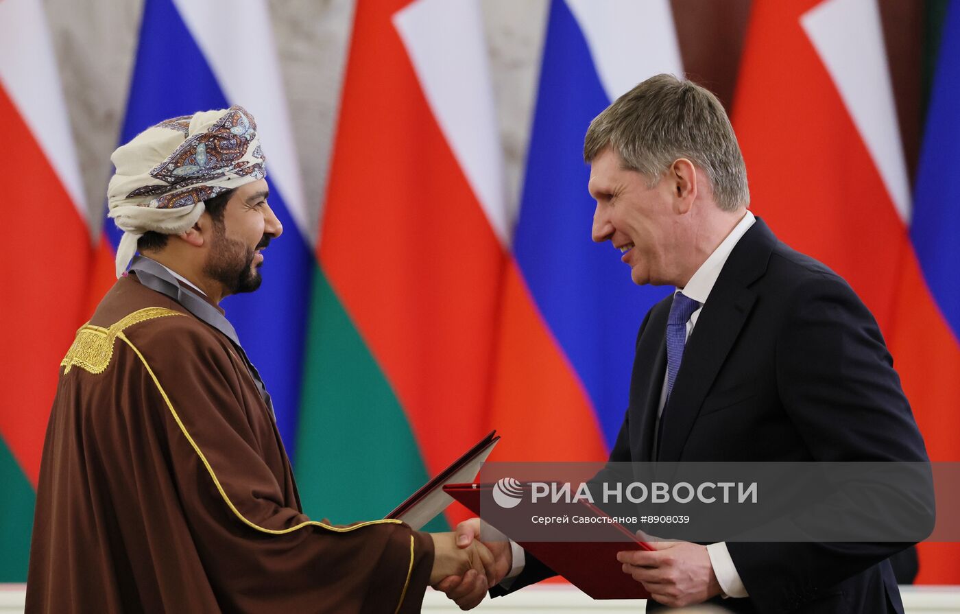 Президент Владимир Путин встретился с султаном Омана Хейсамом бен Тареком Аль Саидом