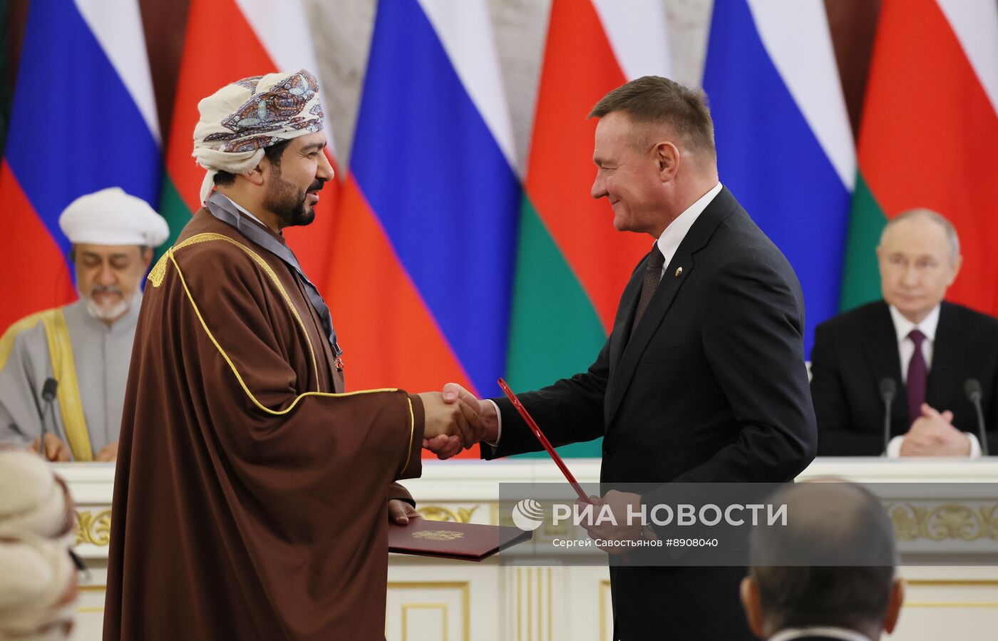 Президент Владимир Путин встретился с султаном Омана Хейсамом бен Тареком Аль Саидом