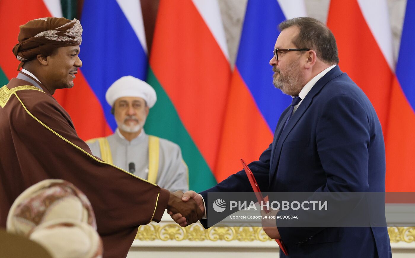 Президент Владимир Путин встретился с султаном Омана Хейсамом бен Тареком Аль Саидом