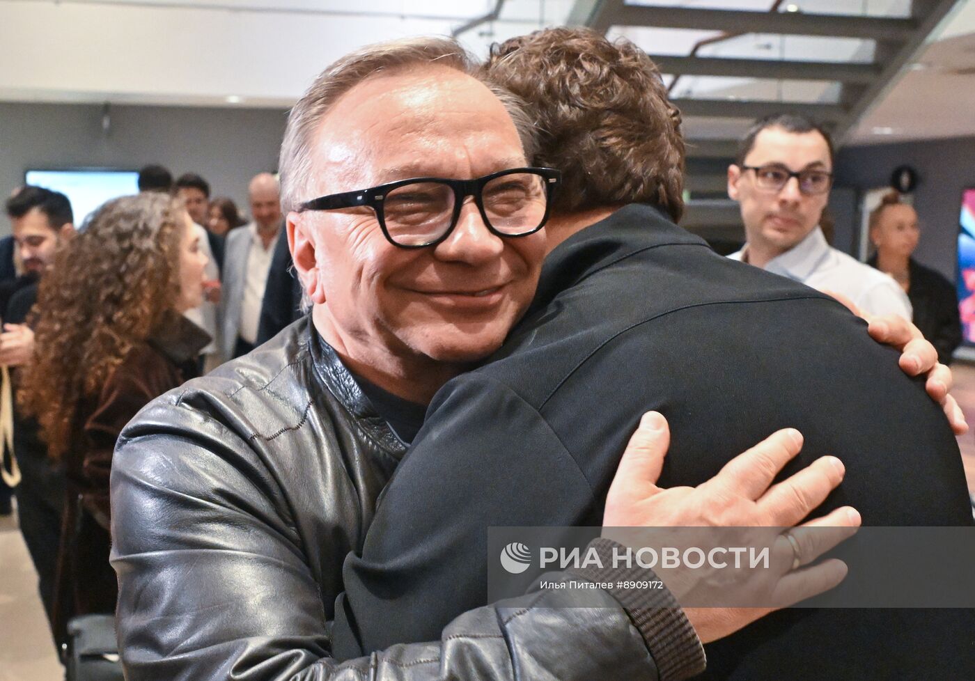 Премьера фильма Т. Кеосаяна "Семь дней Петра Семеныча"