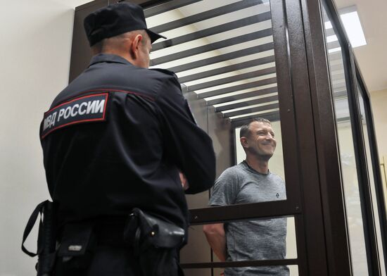 Оглашение приговора по делу генерала И. Попова