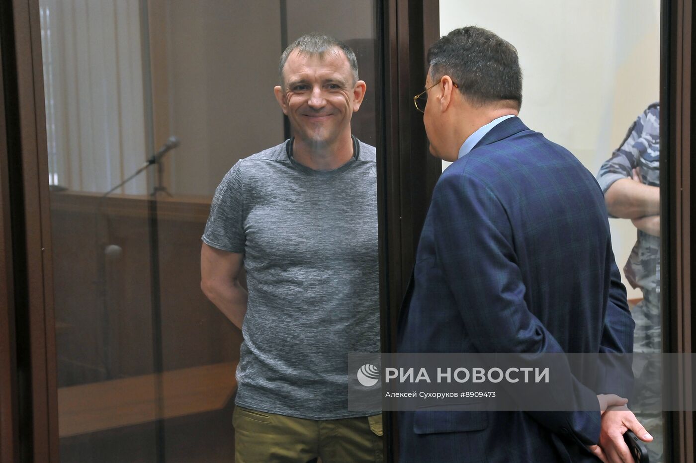 Оглашение приговора по делу генерала И. Попова