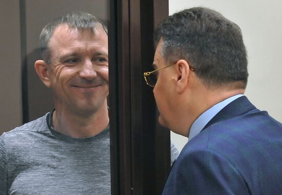 Оглашение приговора по делу генерала И. Попова