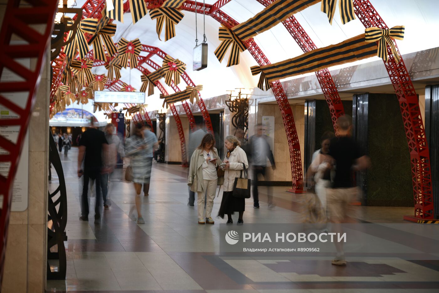 Украшение городов России ко Дню Победы