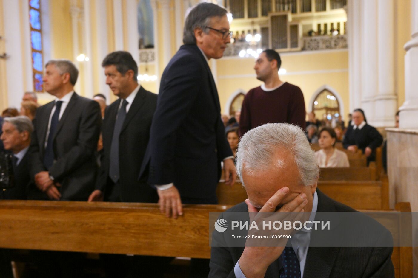 Заупокойные мессы по папе Римскому Франциску