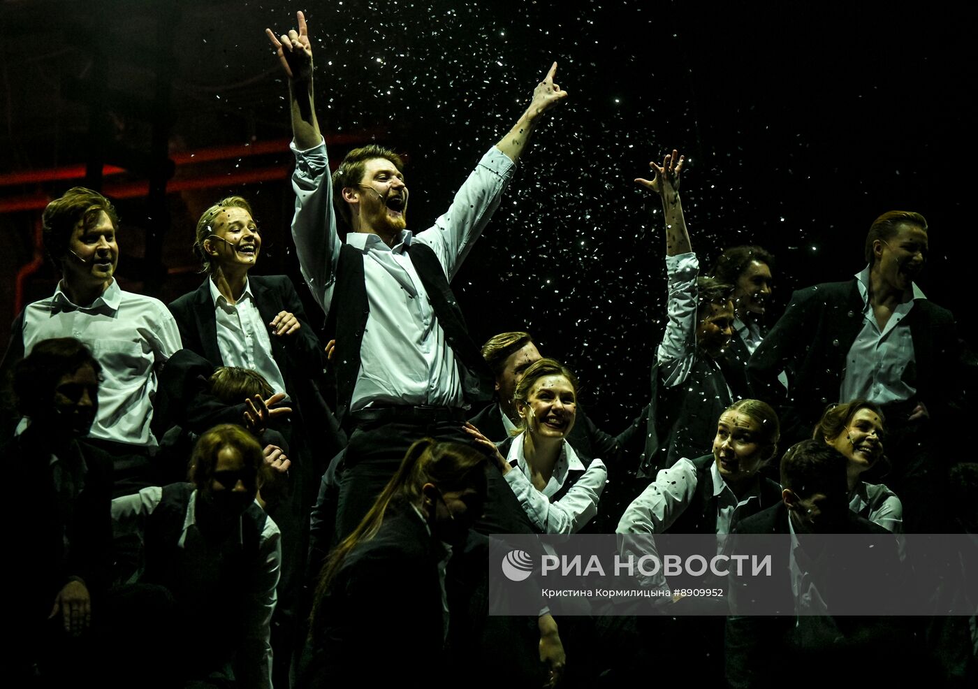 Юбилейный концерт в честь 100-летия театра им. Н.В. Гоголя в Москве