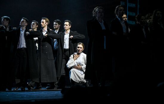 Юбилейный концерт в честь 100-летия театра им. Н.В. Гоголя в Москве