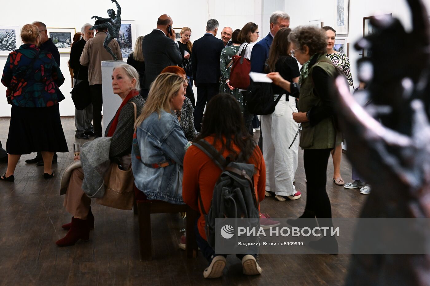 Выставка "Владимир Васильев. Отражения"