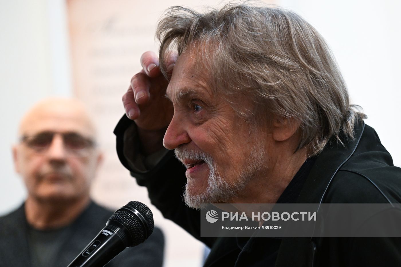 Выставка "Владимир Васильев. Отражения"