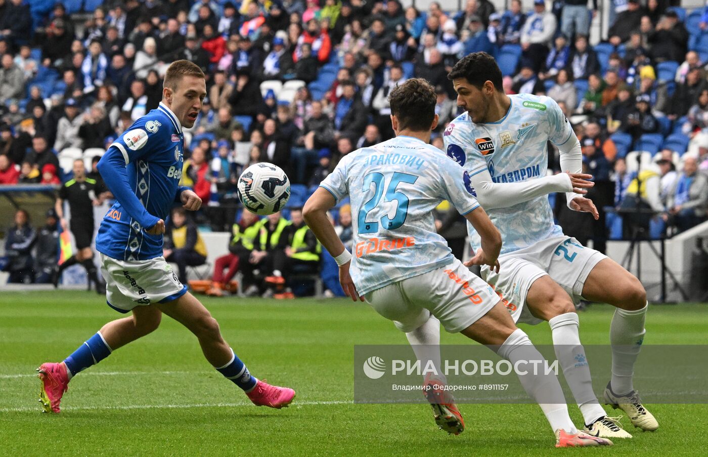 Футбол. РПЛ. Матч "Динамо М" - "Зенит"