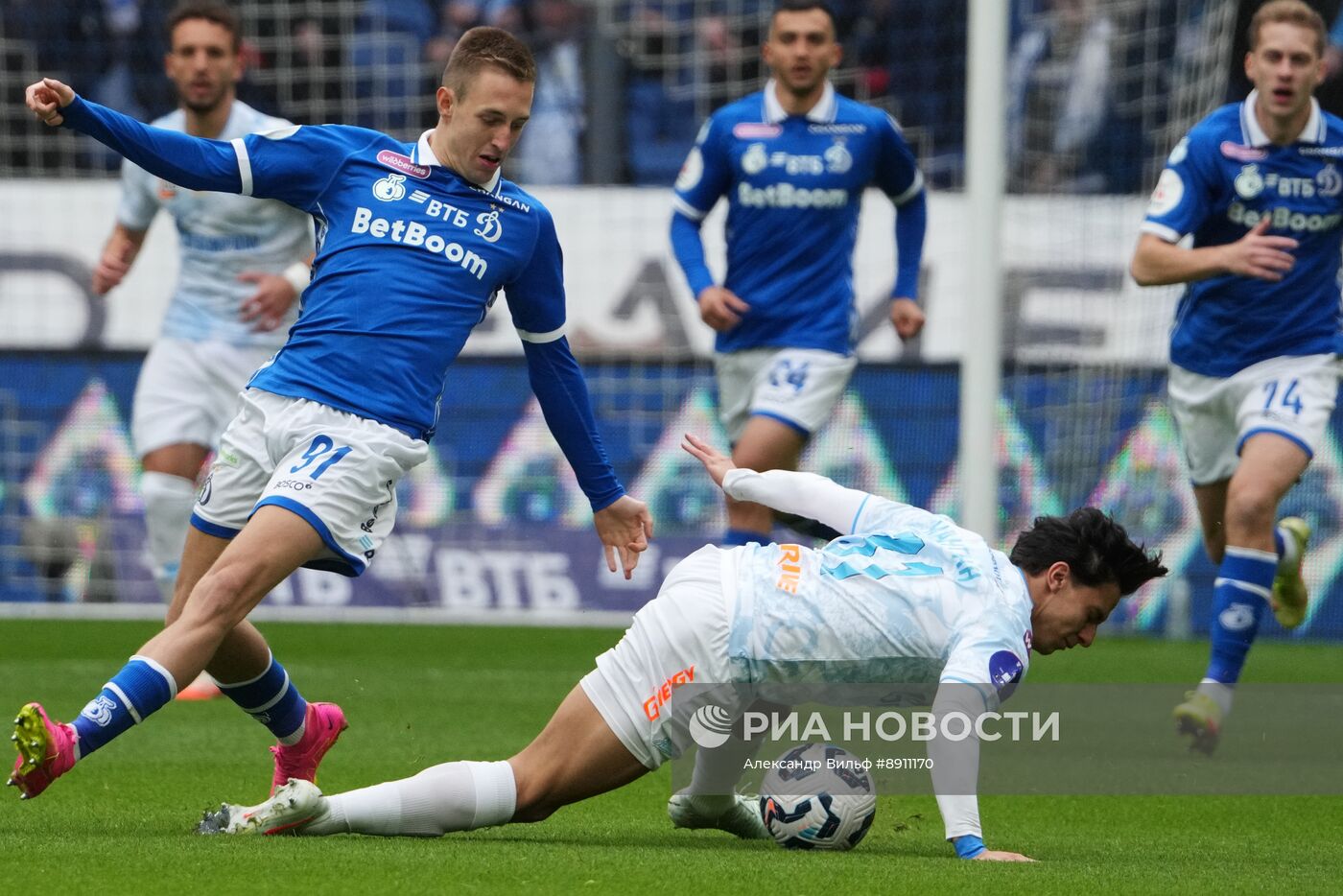 Футбол. РПЛ. Матч "Динамо М" - "Зенит"