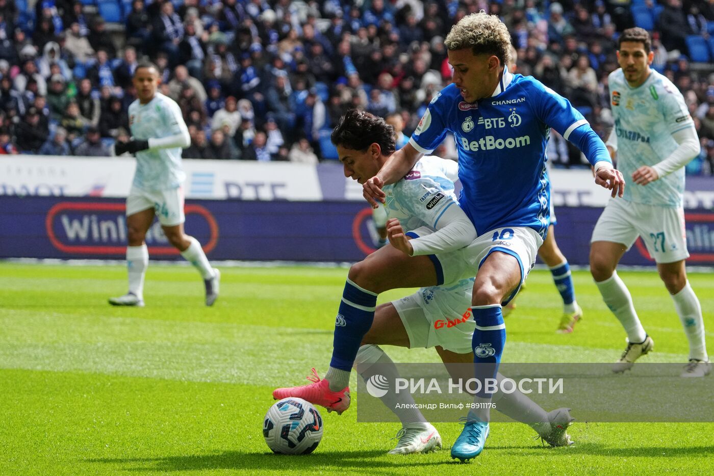 Футбол. РПЛ. Матч "Динамо М" - "Зенит"