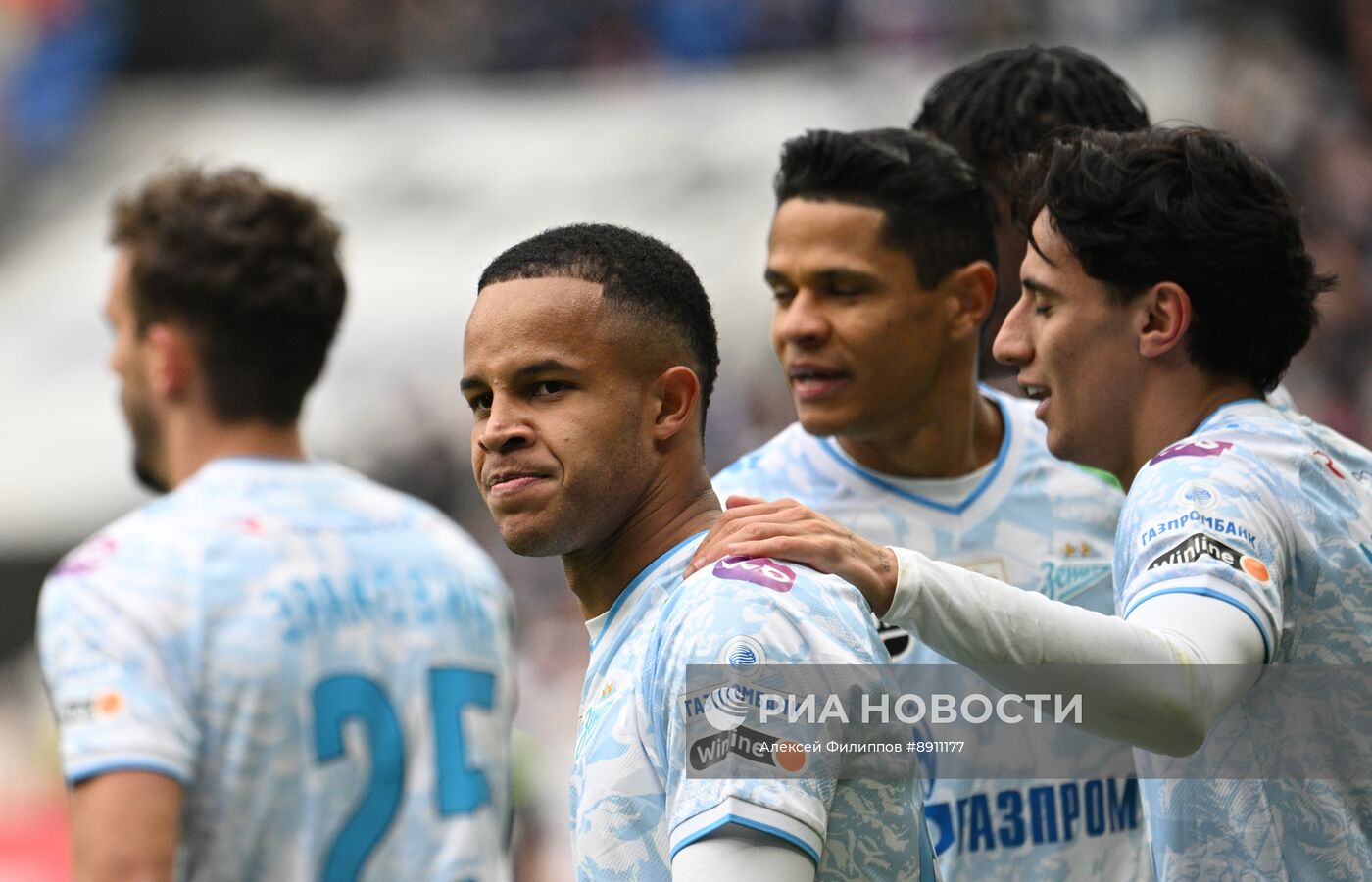 Футбол. РПЛ. Матч "Динамо М" - "Зенит"