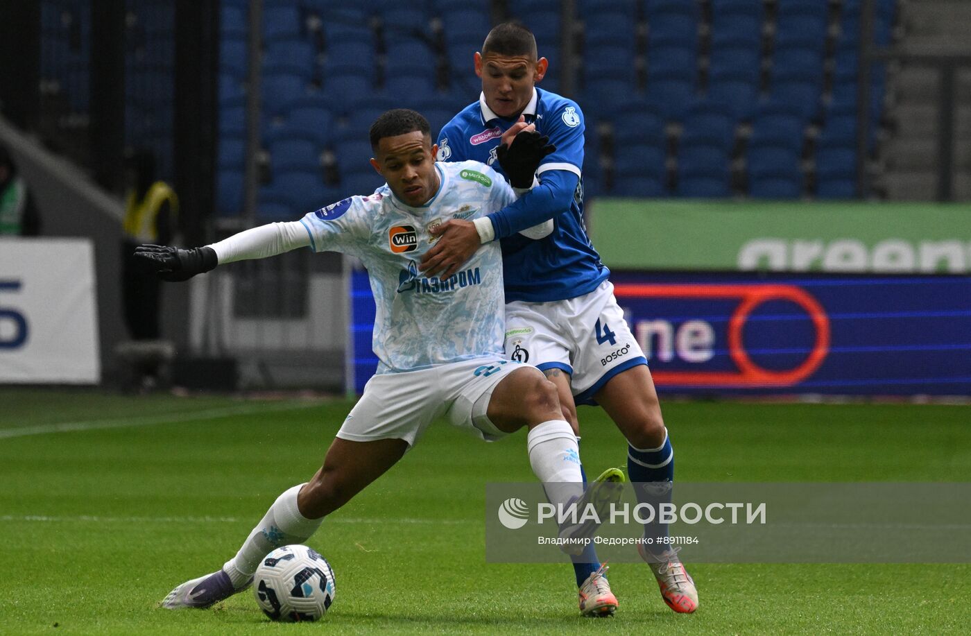 Футбол. РПЛ. Матч "Динамо М" - "Зенит"