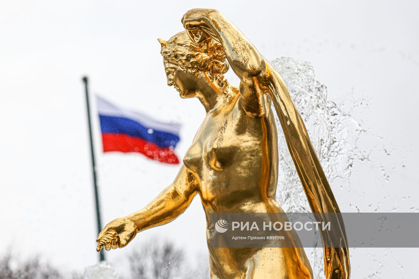 Открытие сезона фонтанов в Петергофе