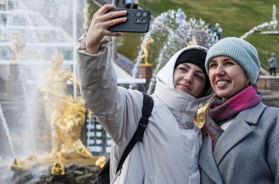 Открытие сезона фонтанов в Петергофе