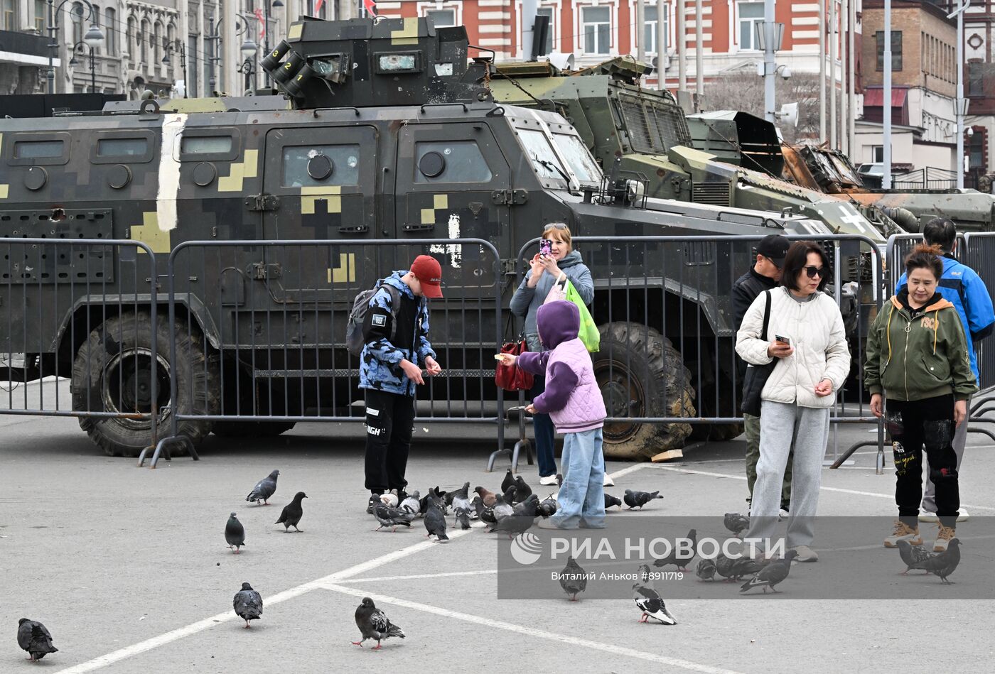 Выставка трофейной техники из зоны СВО во Владивостоке