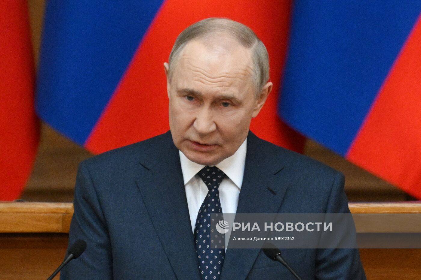 Президент Владимир Путин встретился с Советом законодателей при Федеральном Собрании