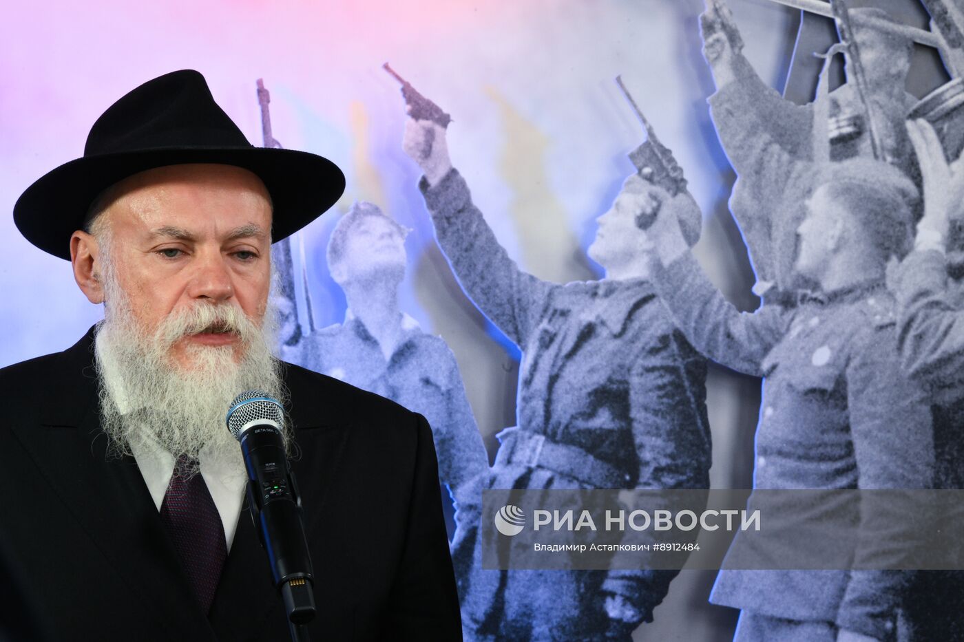 Выставка "Пусть живые запомнят, и пусть поколения знают"