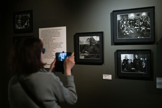 Выставка "Пусть живые запомнят, и пусть поколения знают"