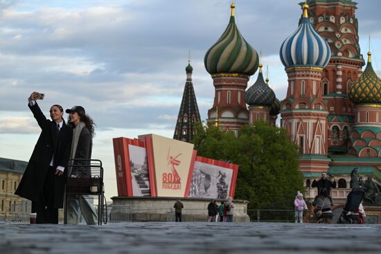 Подготовка Красной площади ко Дню Победы