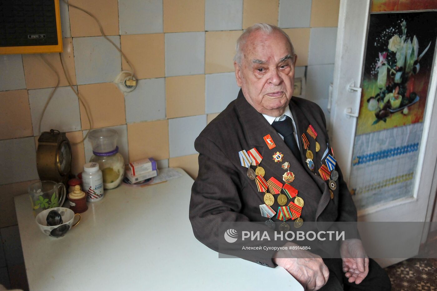 Ветераны Великой Отечественной войны Л. Лаврушина и В. Ходяков 